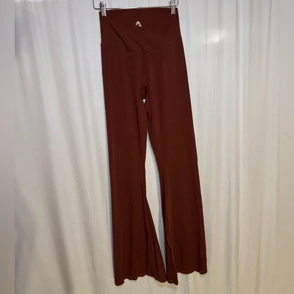 Sunzel Crossover Flare Leggings - Picture 1 of 6